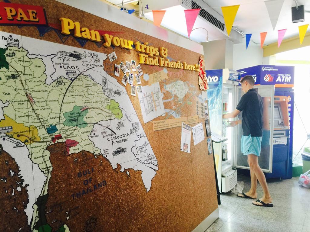 Saphaipae Hostel Bangkok Bagian luar foto