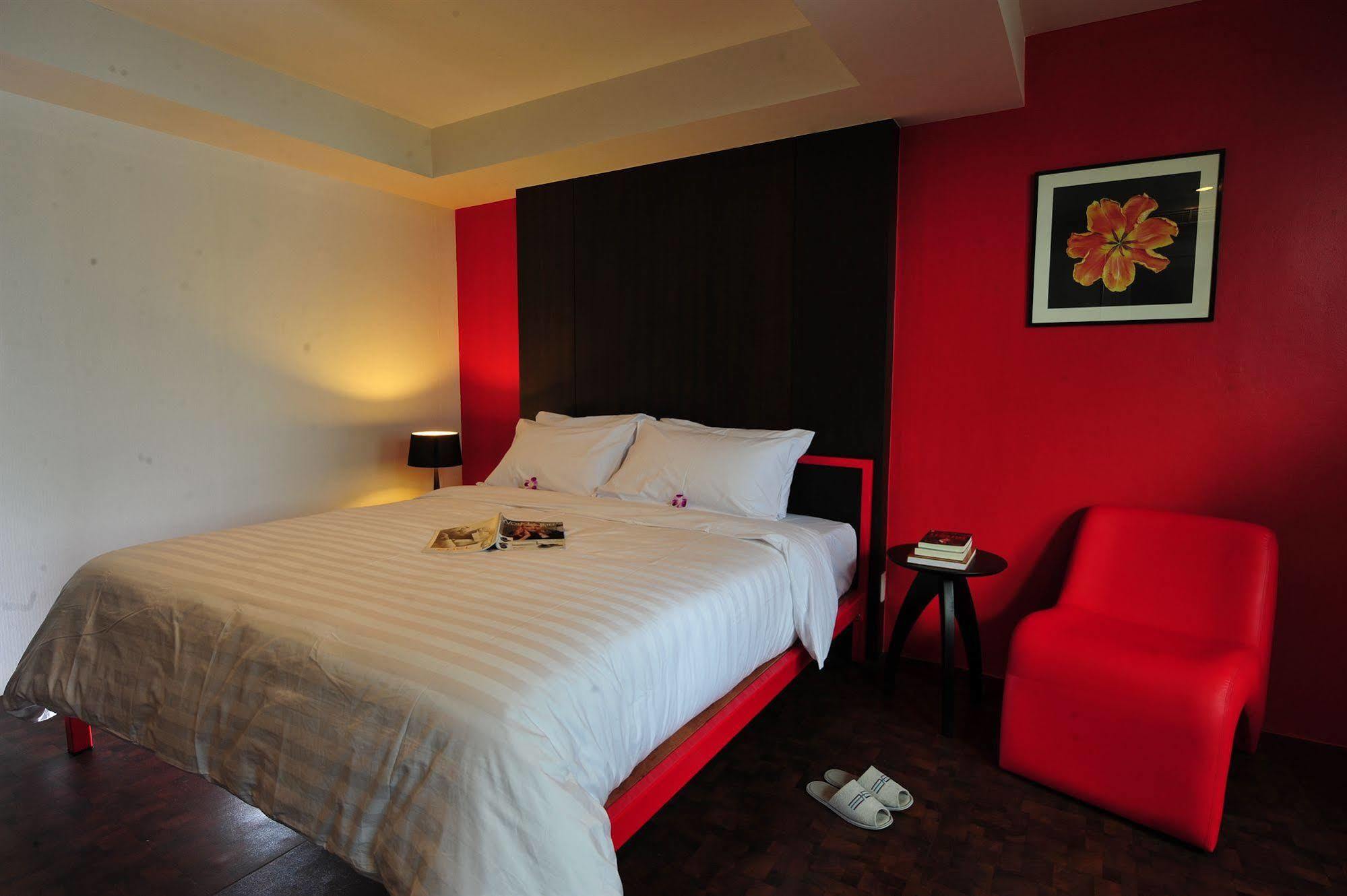 Saphaipae Hostel Bangkok Bagian luar foto