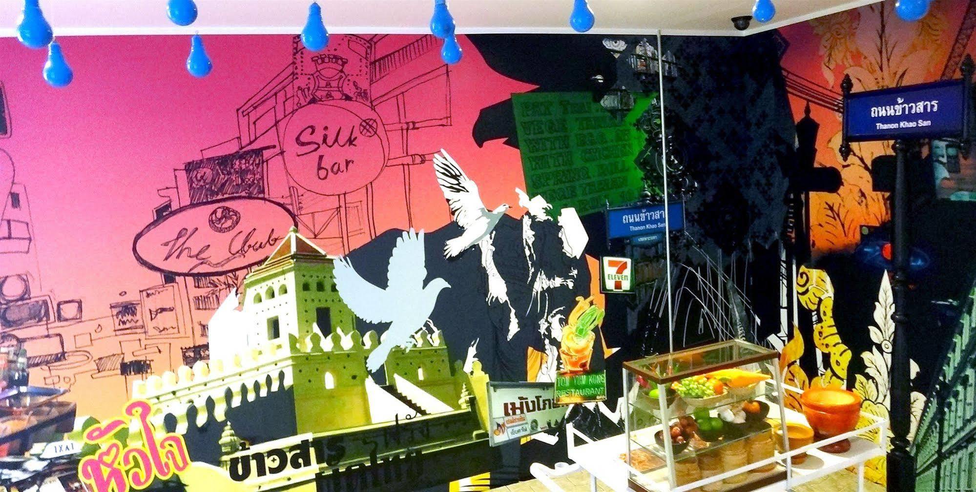 Saphaipae Hostel Bangkok Bagian luar foto