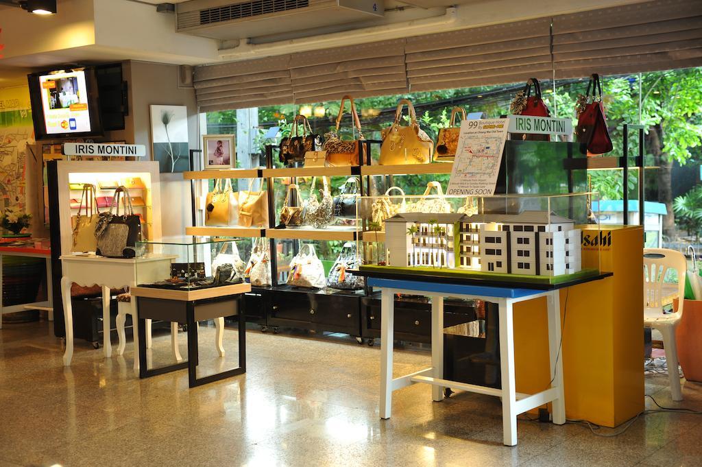 Saphaipae Hostel Bangkok Bagian luar foto